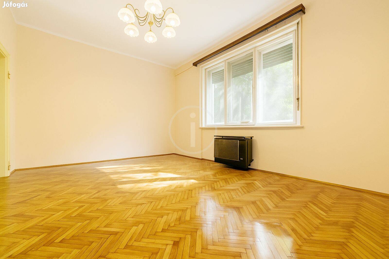 Törökőr Frekventált Részén Tehermentes Lakás Eladó!