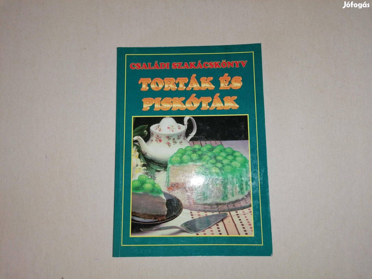 Torták és piskóták című Új könyv eladó !