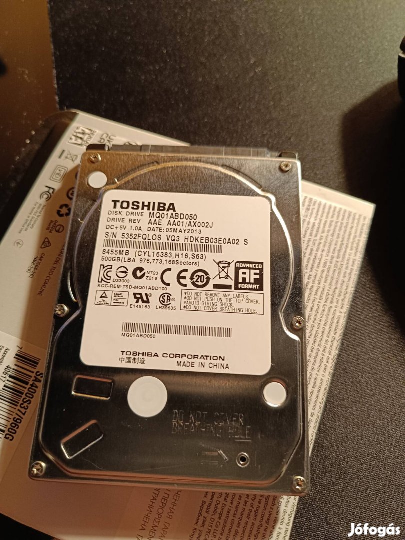 Toshiba 500 GB merevlemez sata2