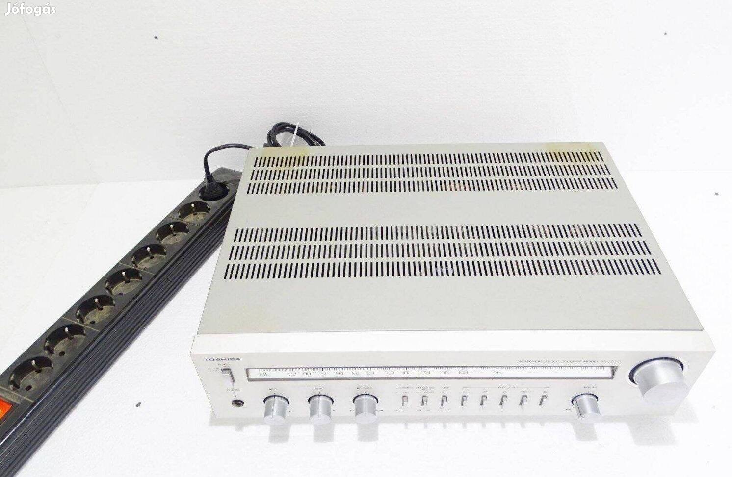 Toshiba SA-200L rádióerősítő sztereó erősítő FM