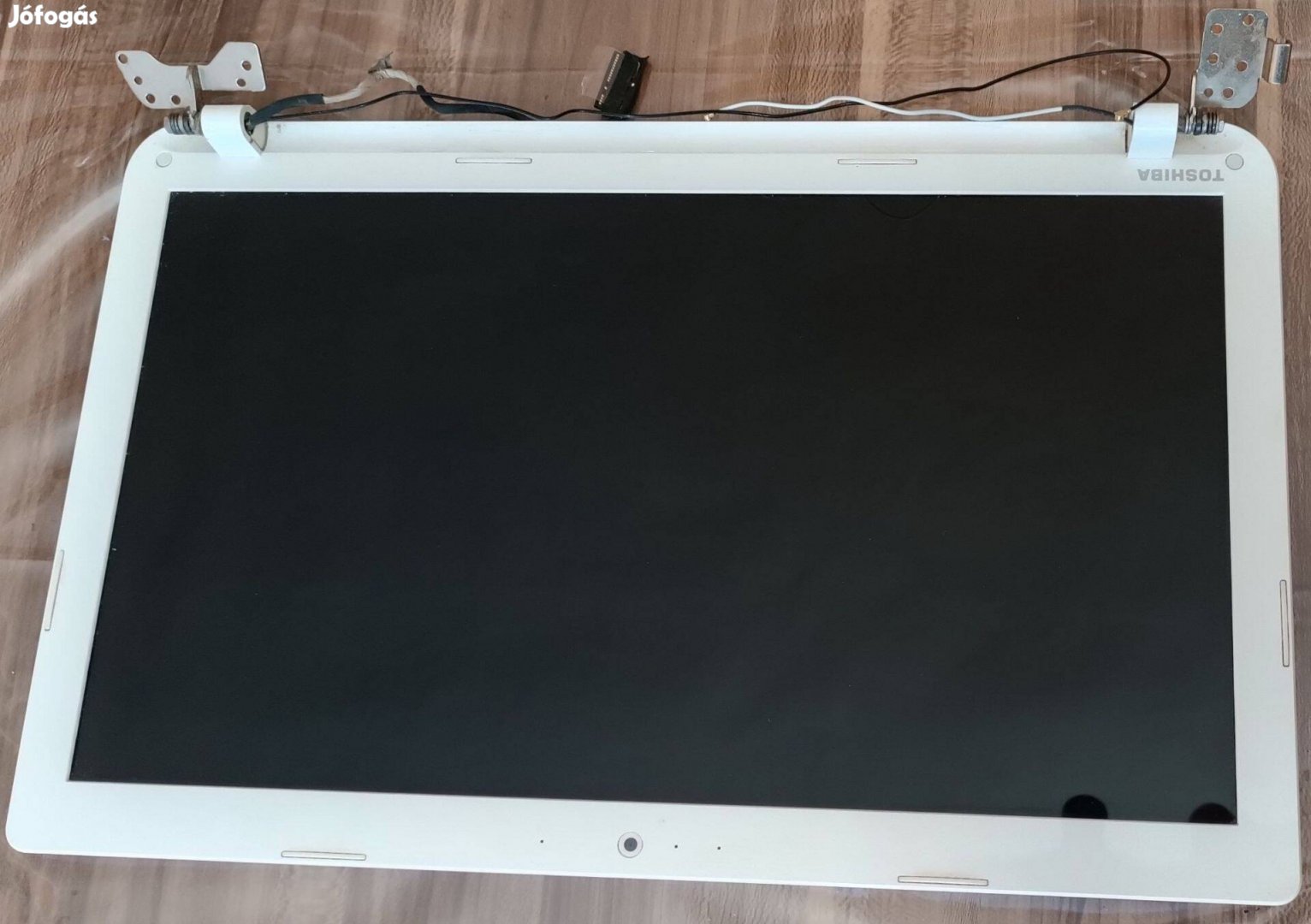 Toshiba Satellite C55 képernyő