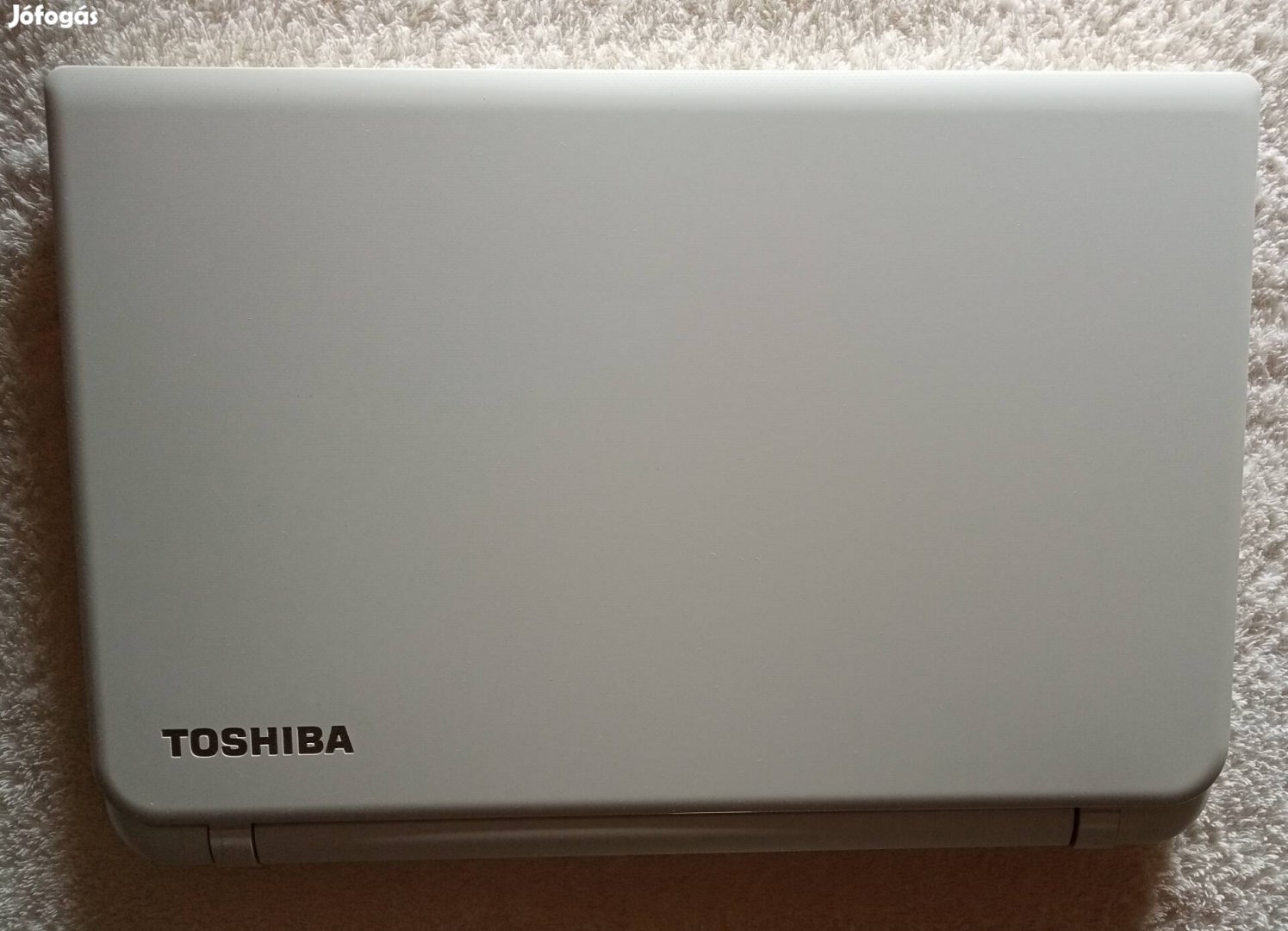 Toshiba Satellite L50  4/120  15.6"