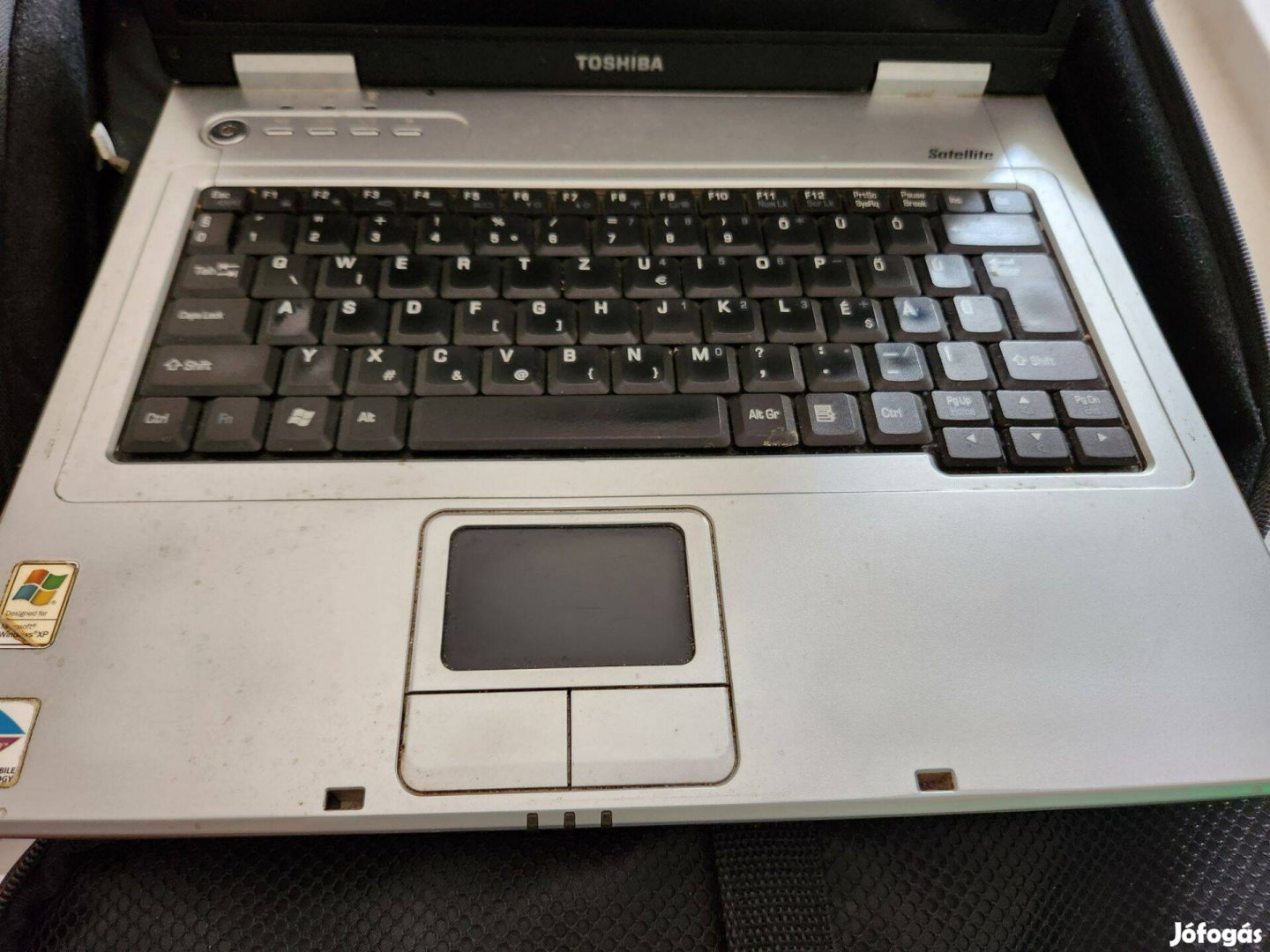 Toshiba Satellite Laptop akku nélkül