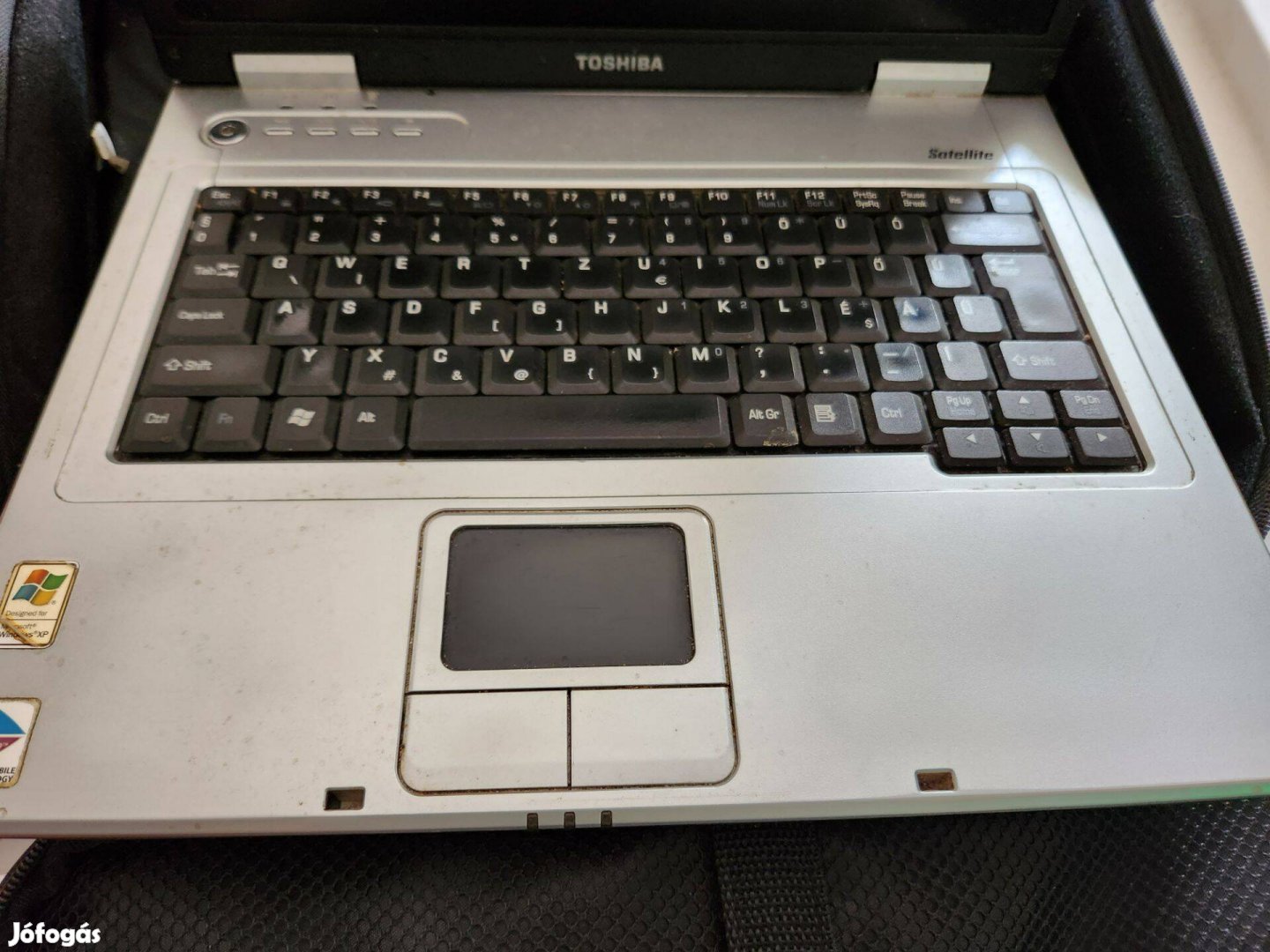 Toshiba Satellite Laptop akku nélkül