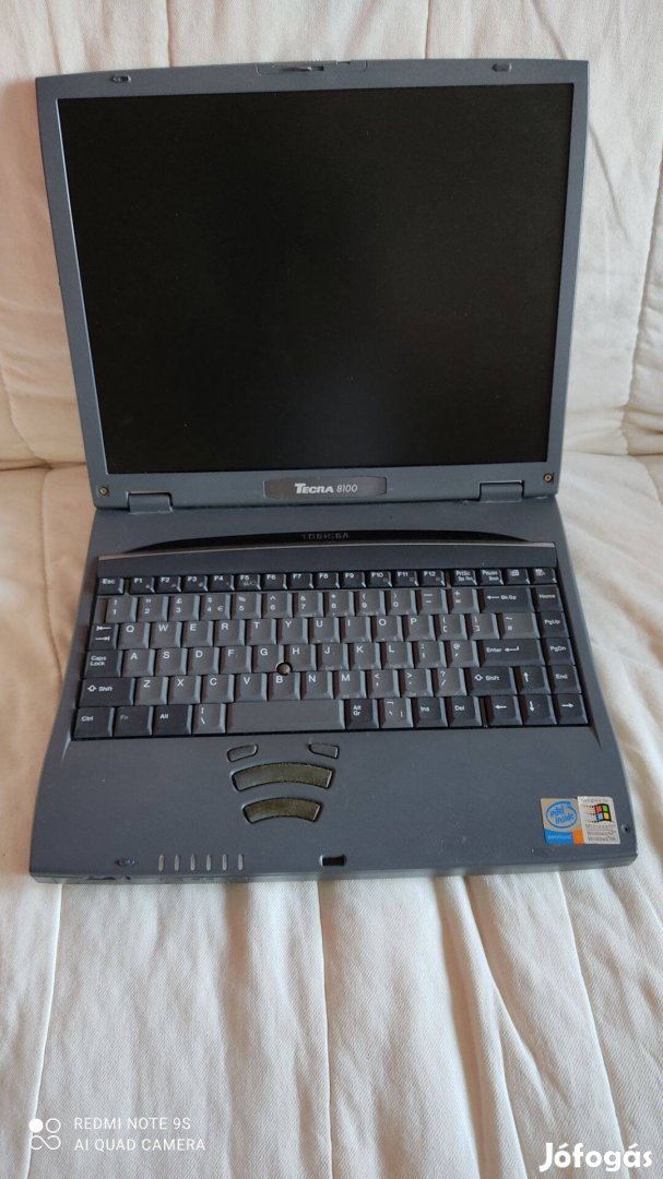 Toshiba Tecra 8100 hibás laptop