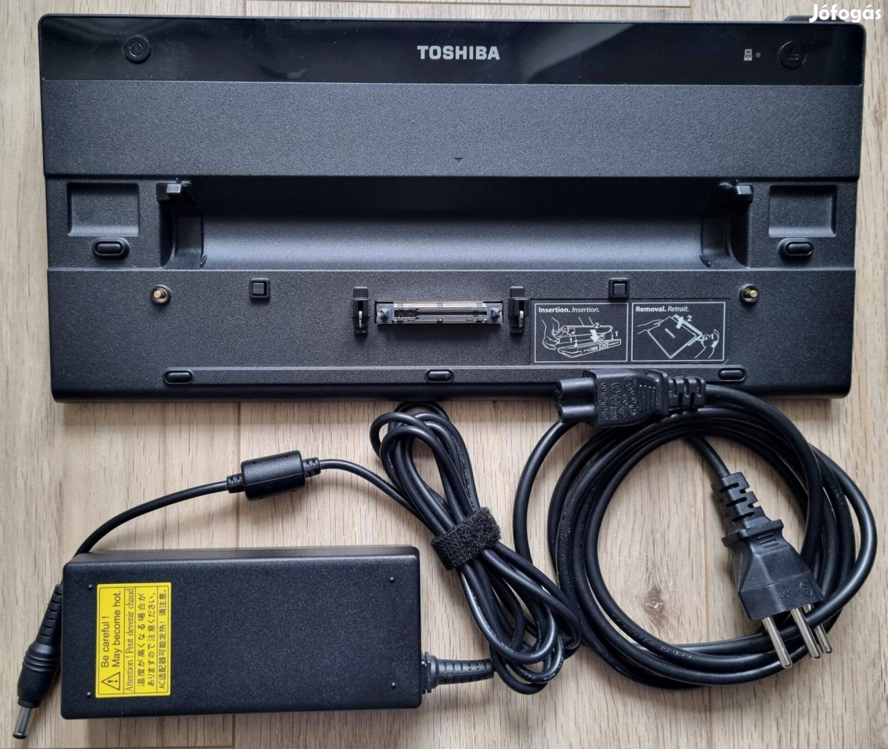 Toshiba dokkoló port replikátor + áramadapter - újszerű