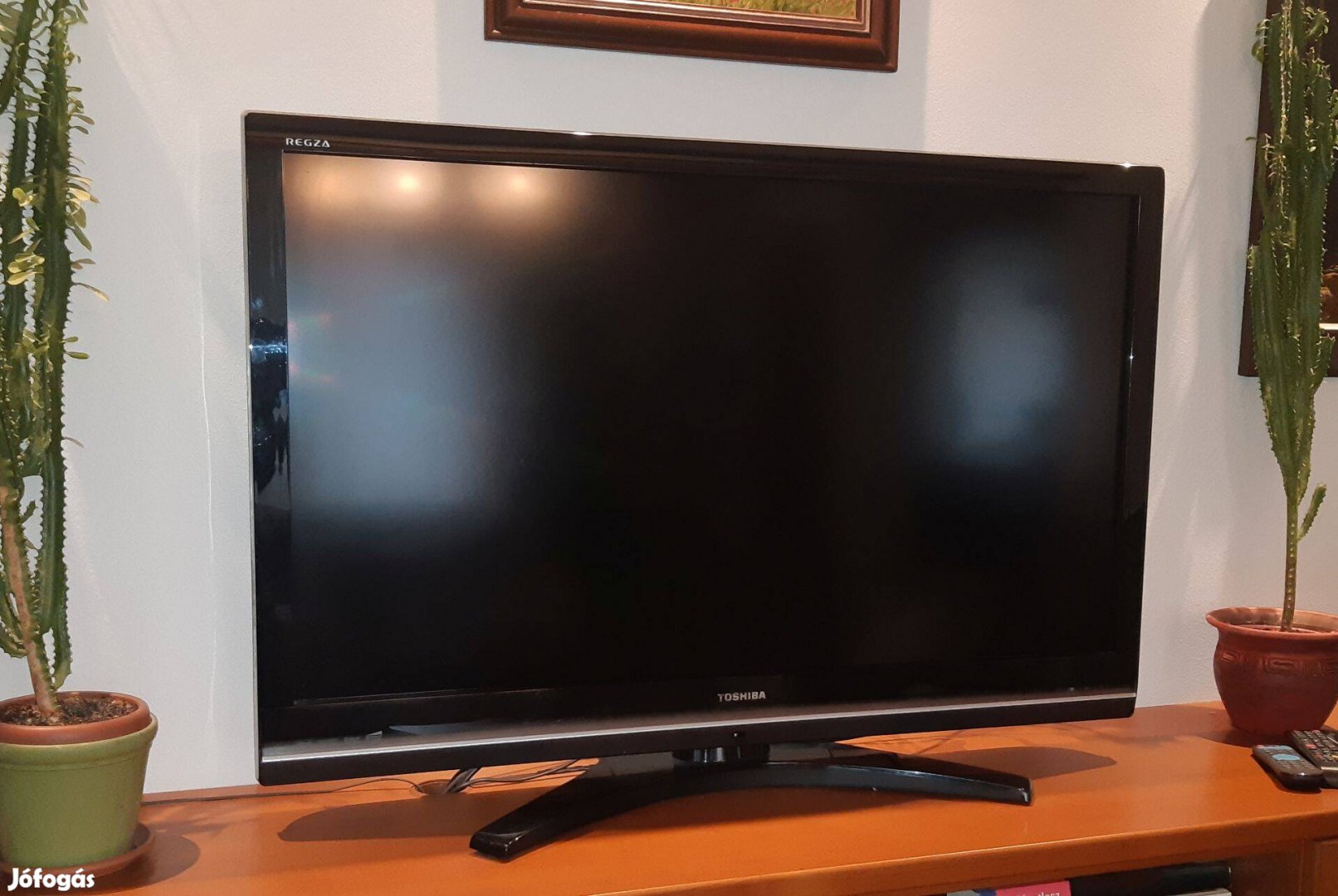 Toshiba full HD 42" LCD TV matt képernyővel