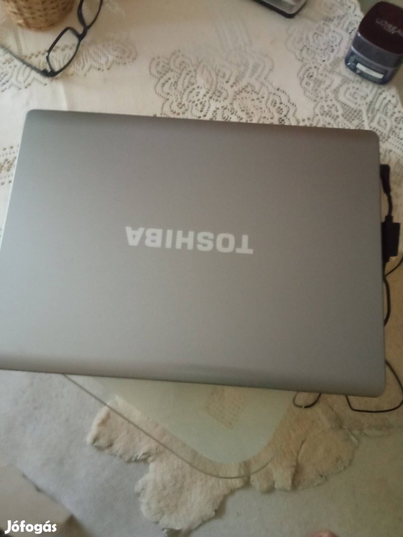 Toshiba laptop eladó