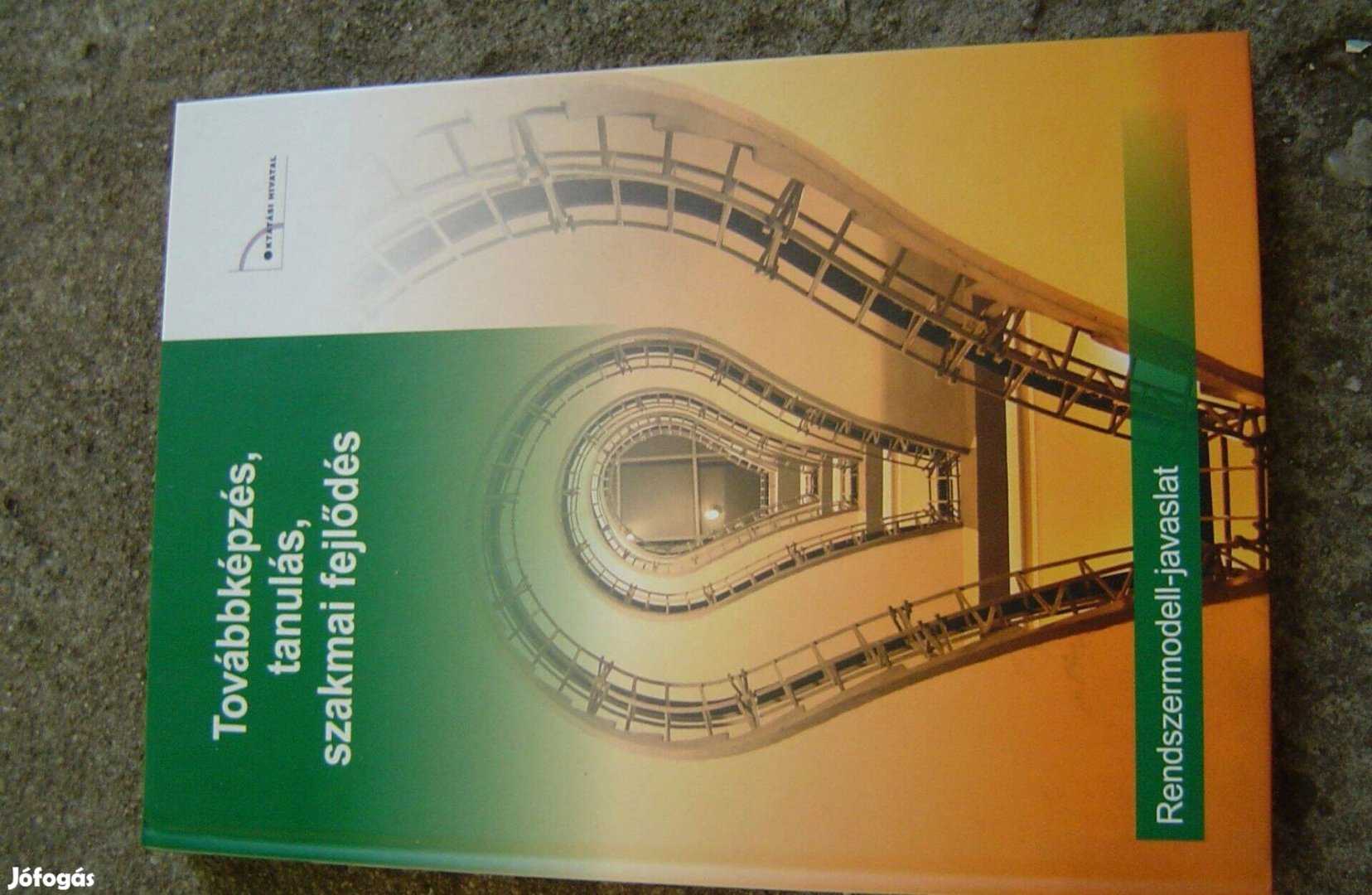 Továbbképzés, tanulás, szakmai fejlődés, könyv