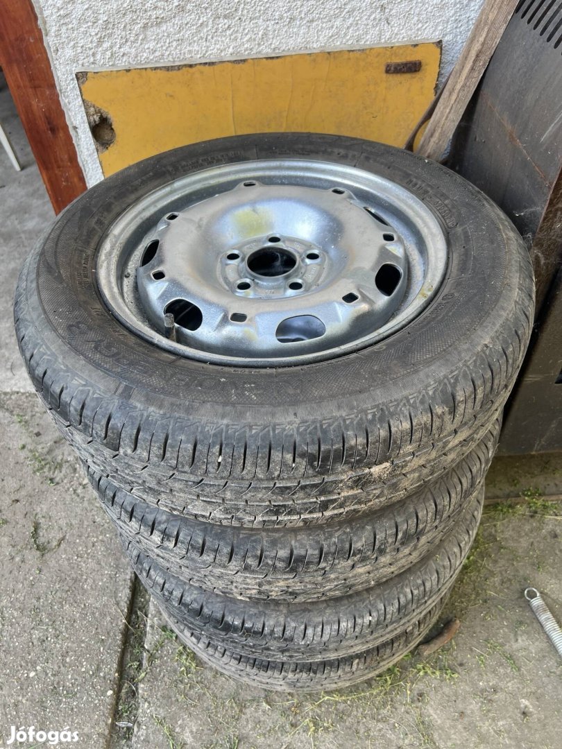 Toyo 165/70/R14 nyári gumi felnivel