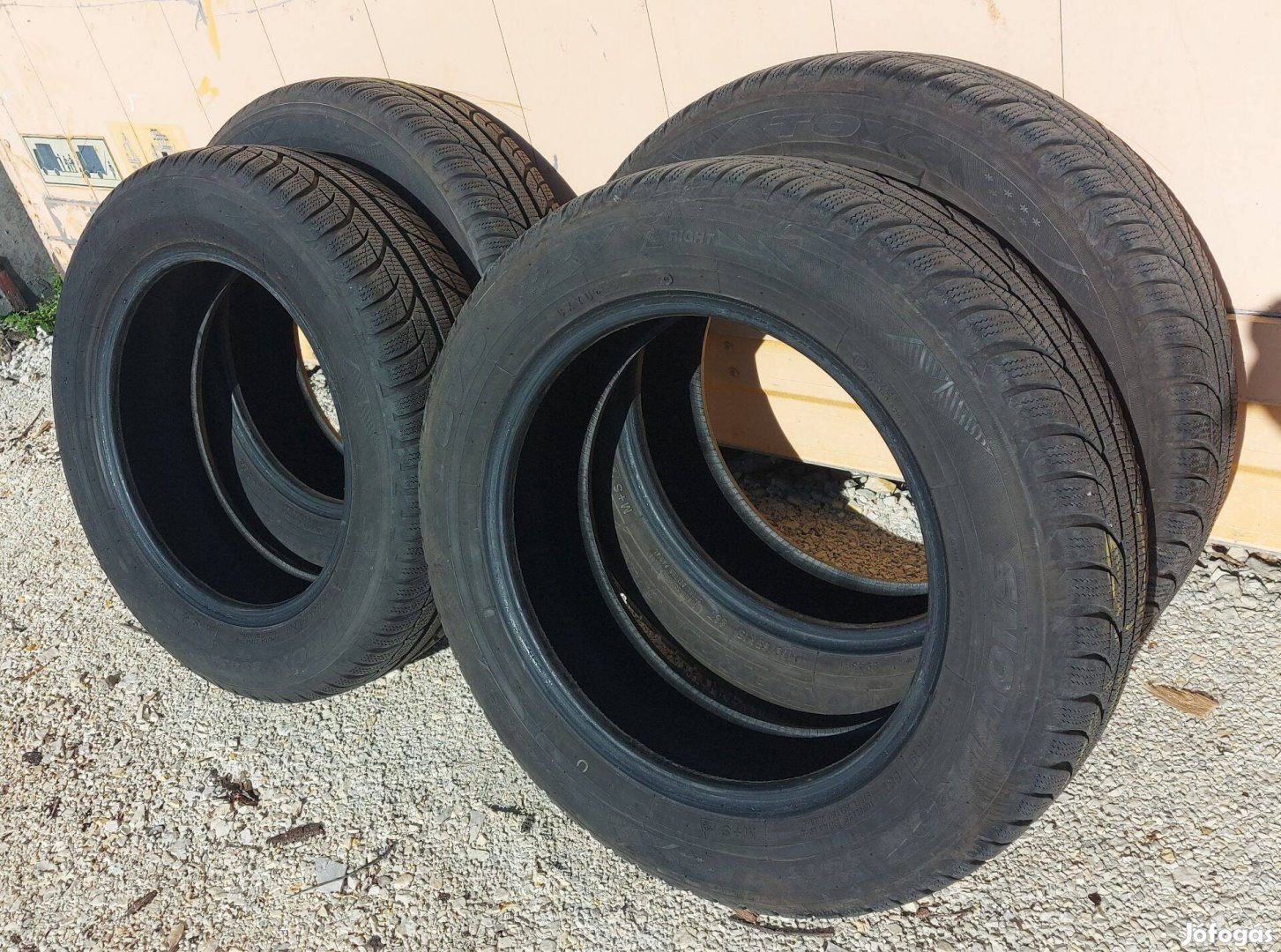 Toyo 175/65 R15 téligumi 4db