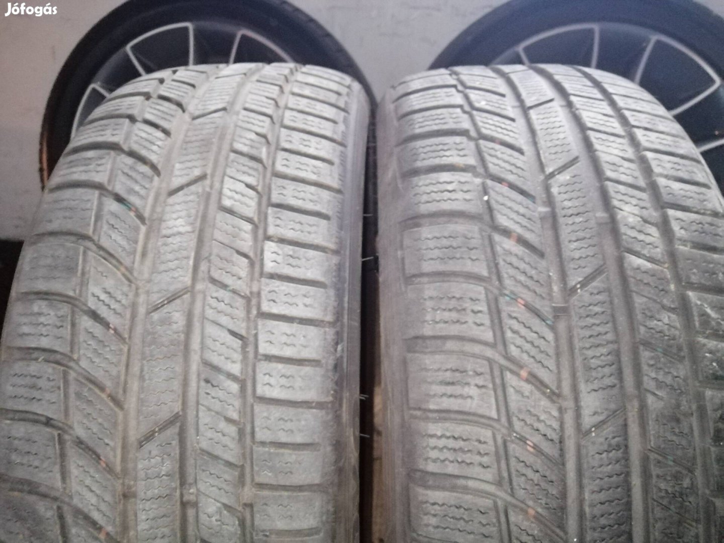 Toyo 195/45R16 téli gumi pár eladó