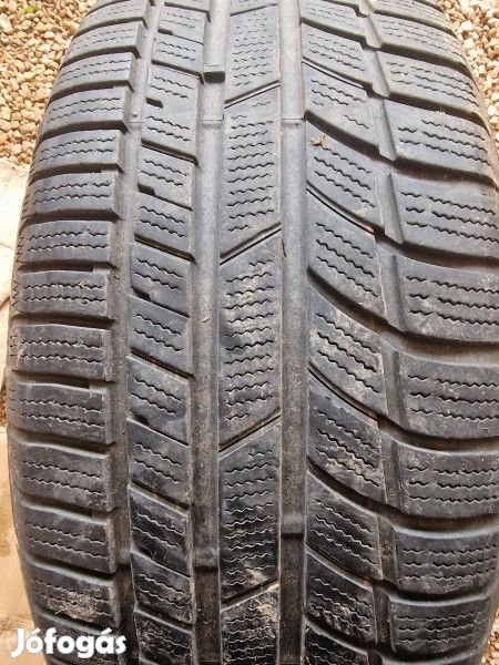 Toyo 225/55R17 S954 5mm DOT17 használt gumi HG10711 téli