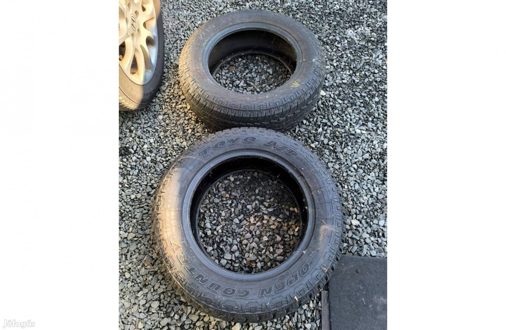 Toyo A/T Plus 225/65 R17 Gumi 2db