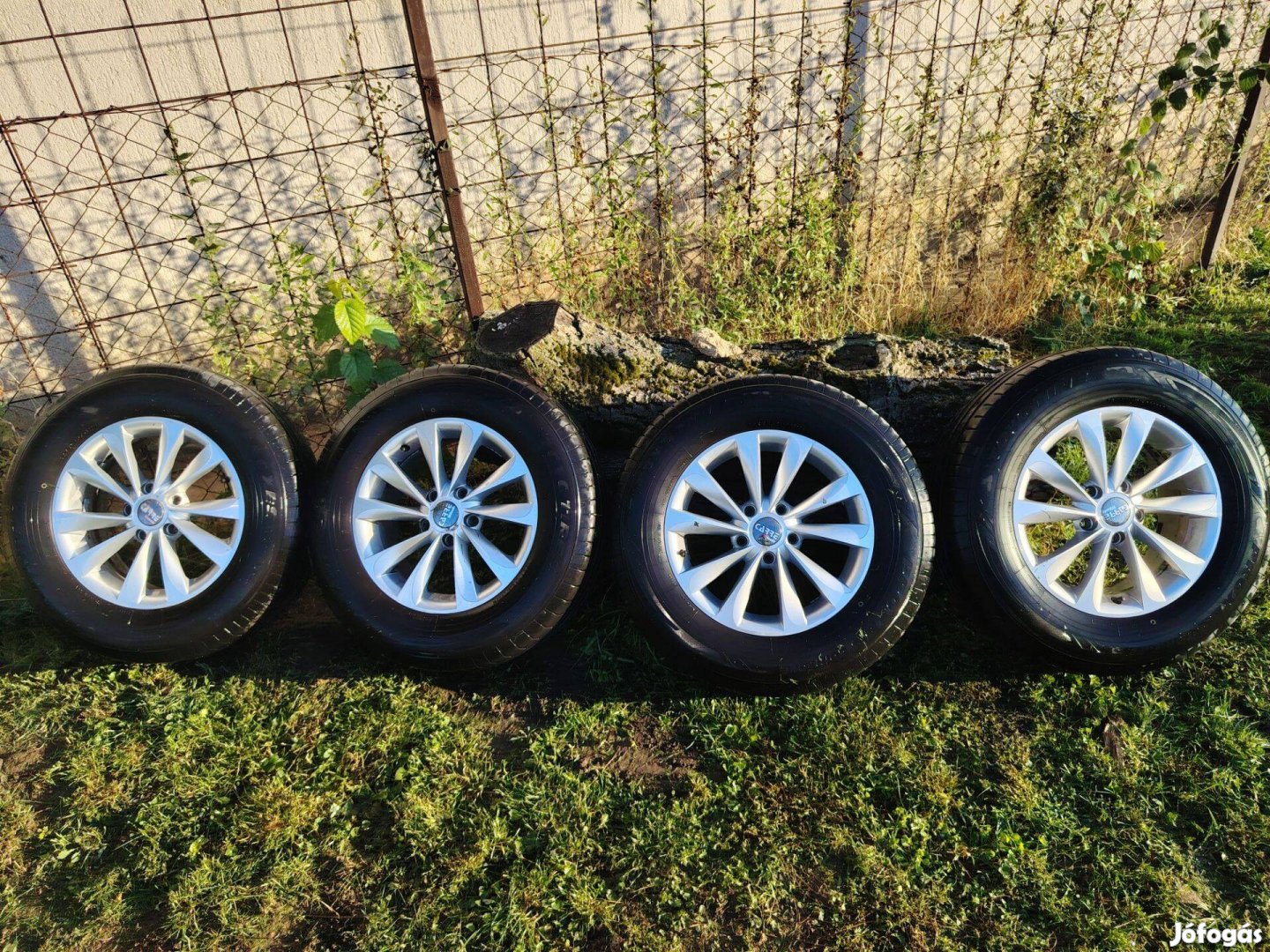 Toyo Nyári gumik eladók alufelnin 21570R16