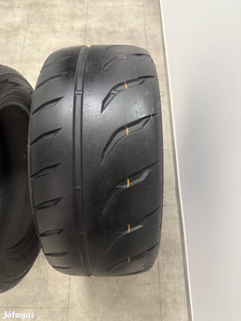 Toyo R888 nyári gumi