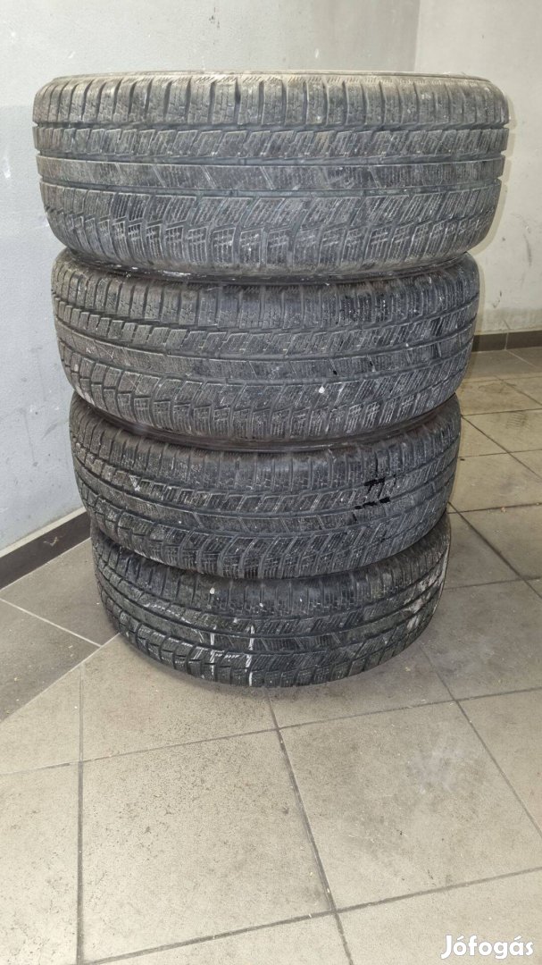 Toyo Snowprox 225/55R18 téligumi eladó