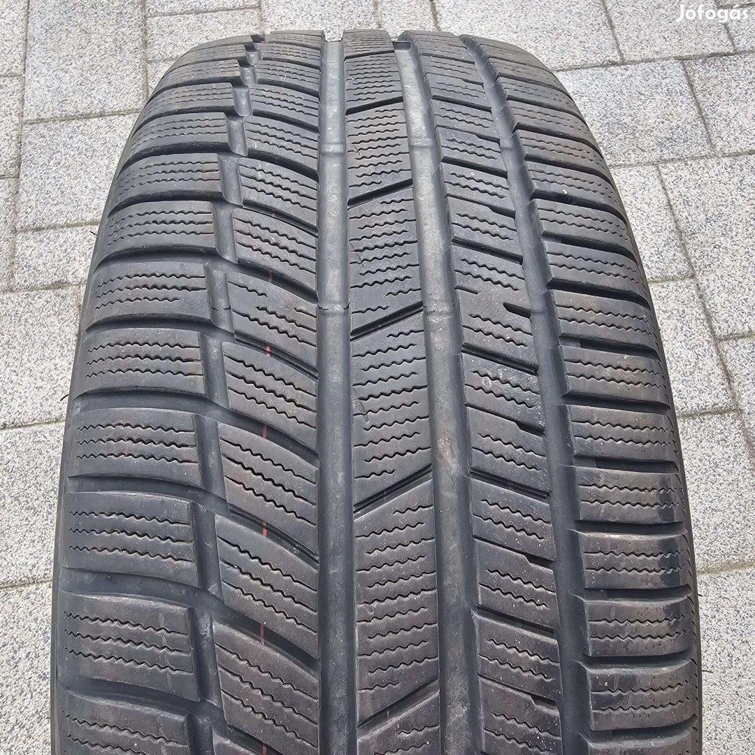 Toyo Snowprox S954 245/40 R20 99W téligumi 4db