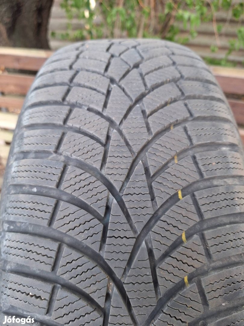 Toyo Tires Observe 215/55/17 téli gumi 