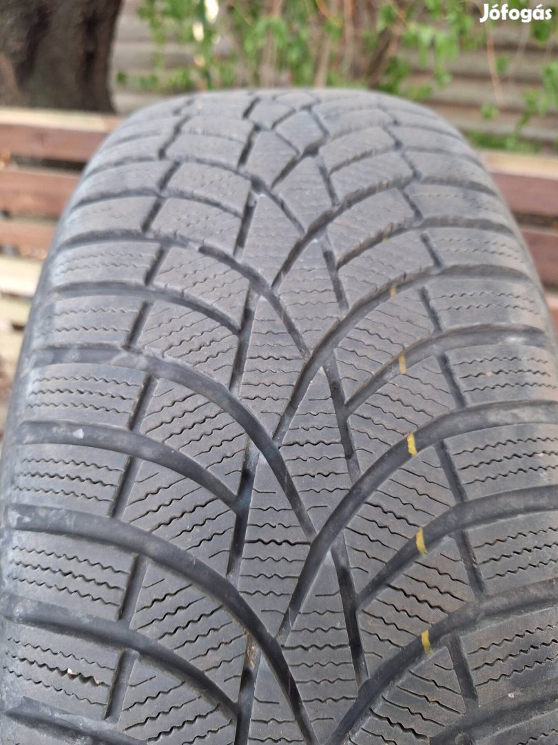 Toyo Tires Observe  215/55/17 téli gumi 