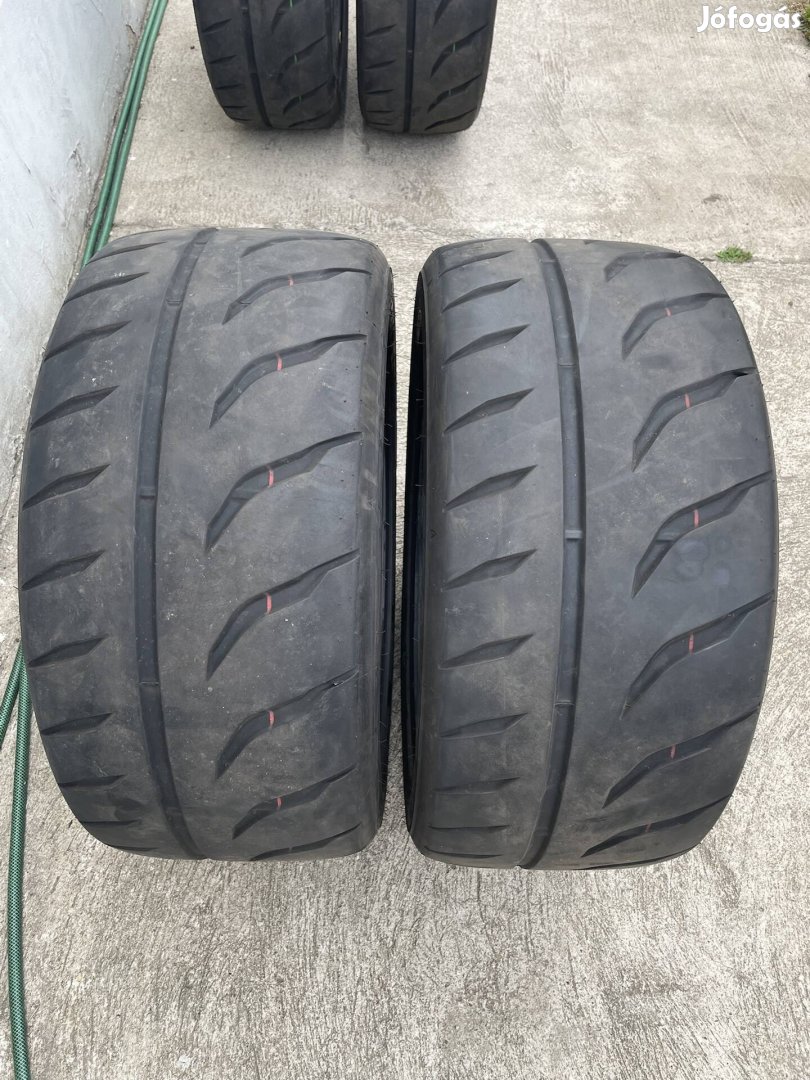 Toyo r888 255/40 r17 Porsche Mercedes BMW