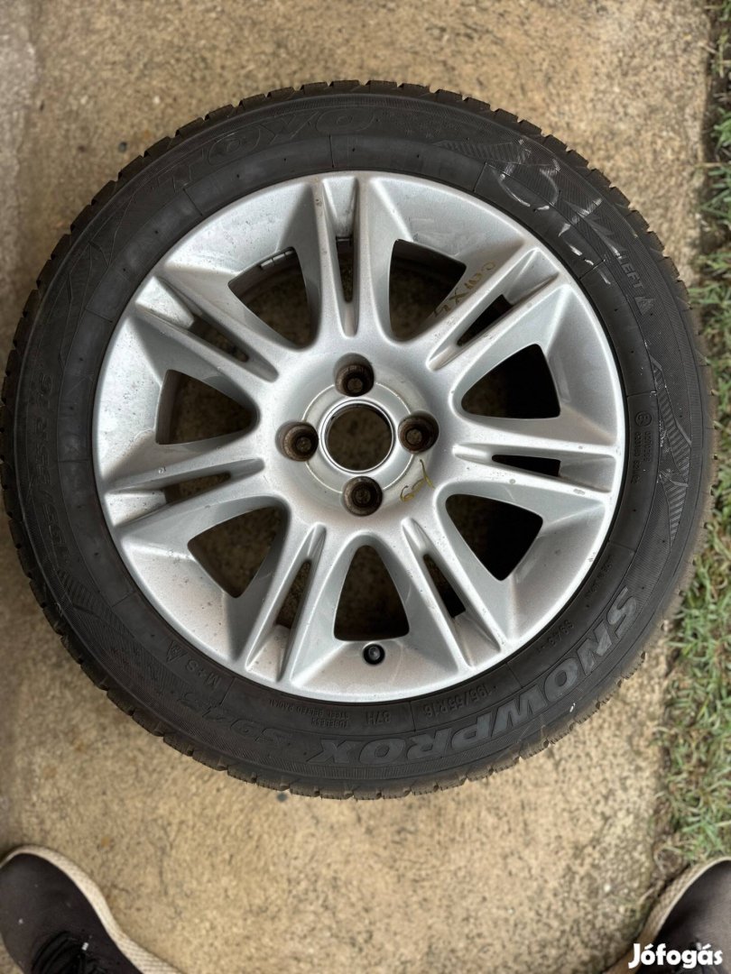 Toyo téli gumi 195/55R16