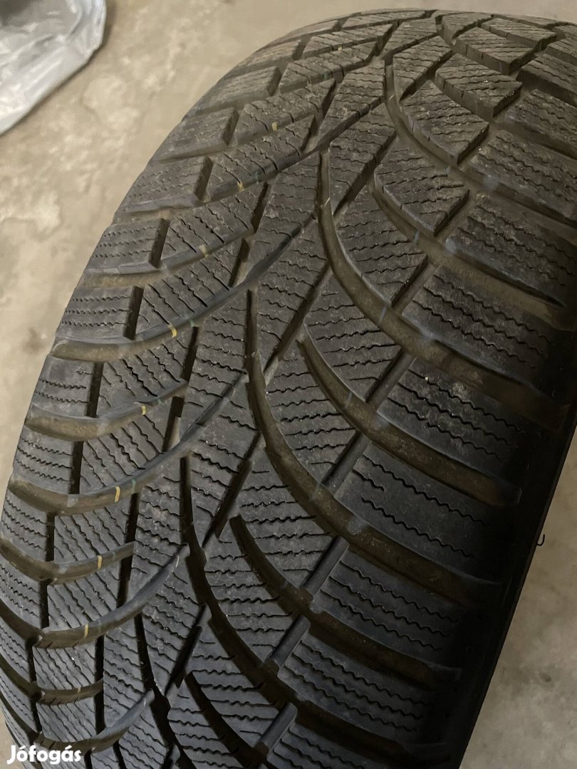 Toyo téligumi 225/50/18