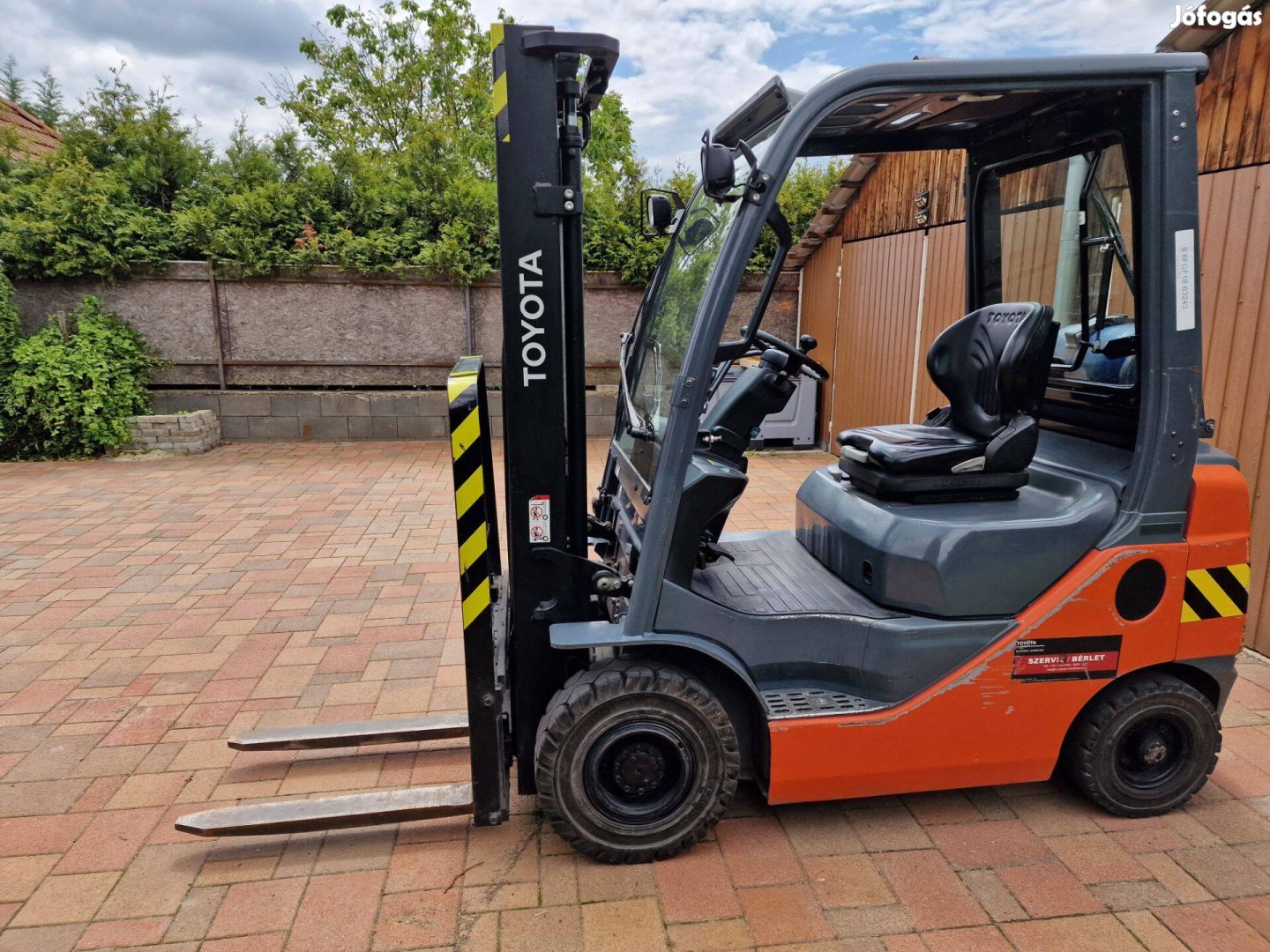 Toyota 02-8Fgf 18 gázüzemű villástargonca 4784 üzemórával