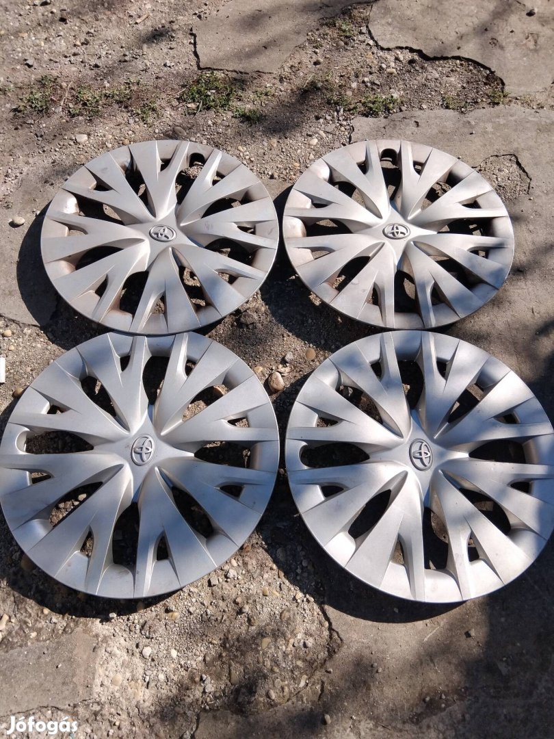 Toyota 15" Gyári új állapotú disztarcsa 