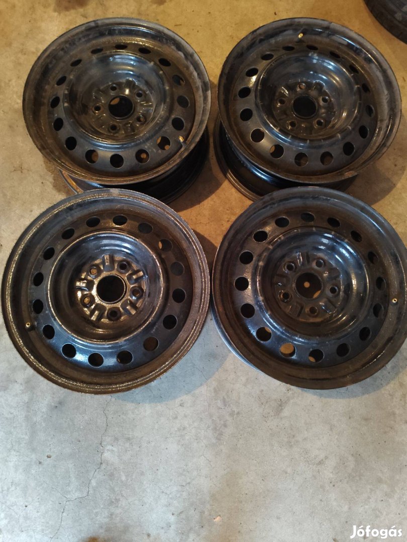 Toyota 16" gyári lemezfelni szett eladó