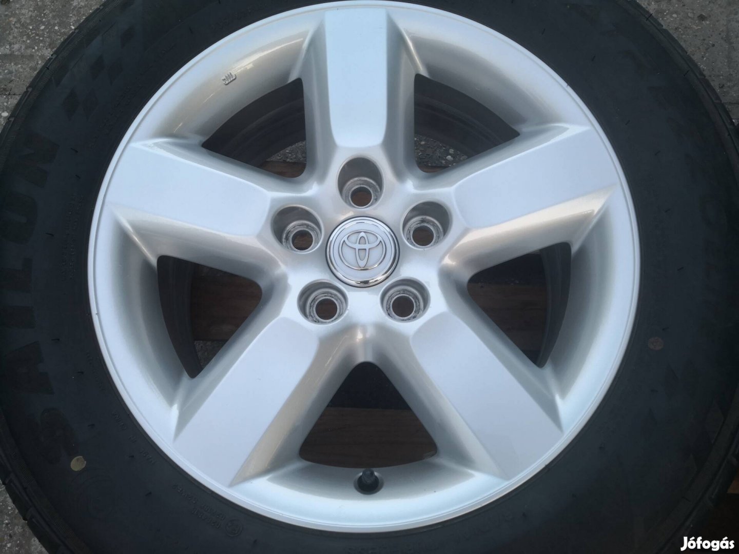 Toyota 16-os gyári alufelnik 5x114,3-as 