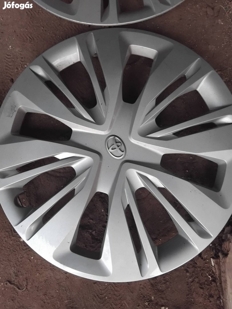 Toyota 17" Gyári dísztárcsa 
