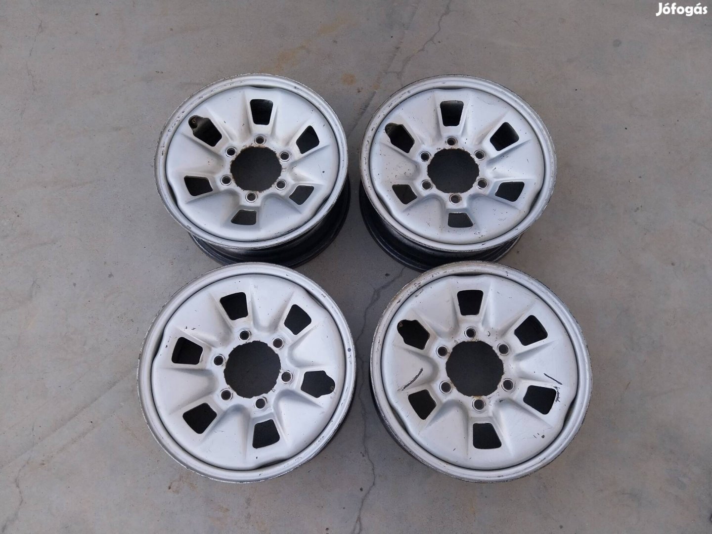 Toyota 6x139.7 15 felni 4x4 Hiace Hilux Hi-ace 4runner lemezfelni 15"