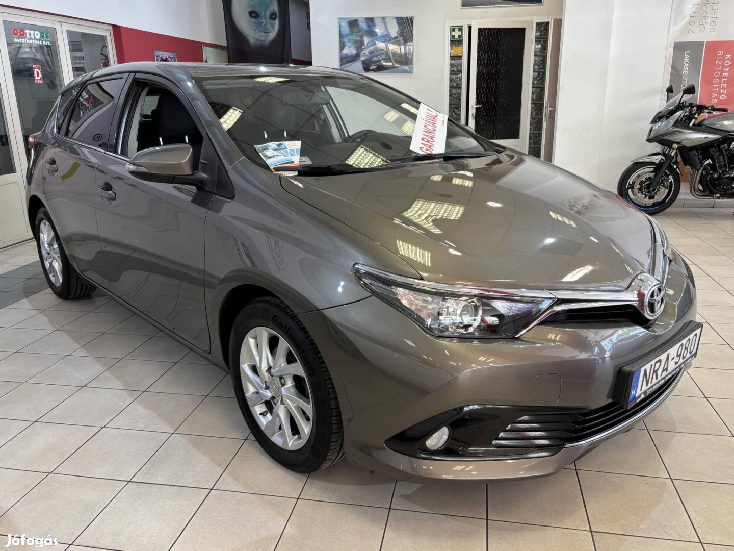 Toyota Auris 1.2T Active Trend+ 1 év Garancia!