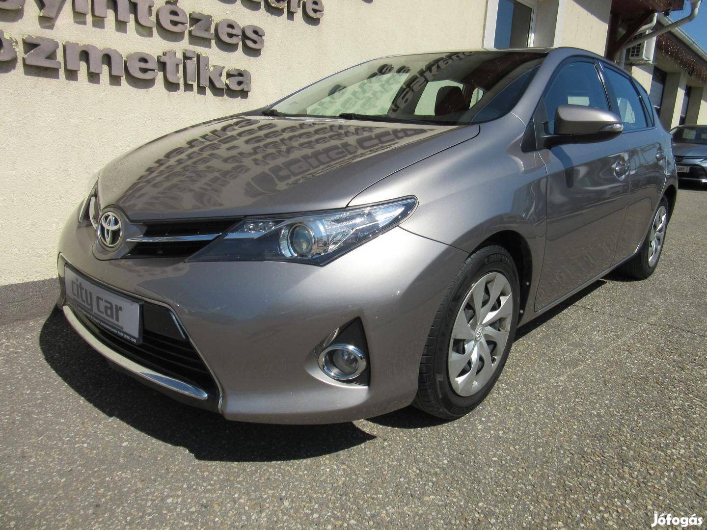 Toyota Auris 1.33 Active Első Tulajdonostól ! 1...