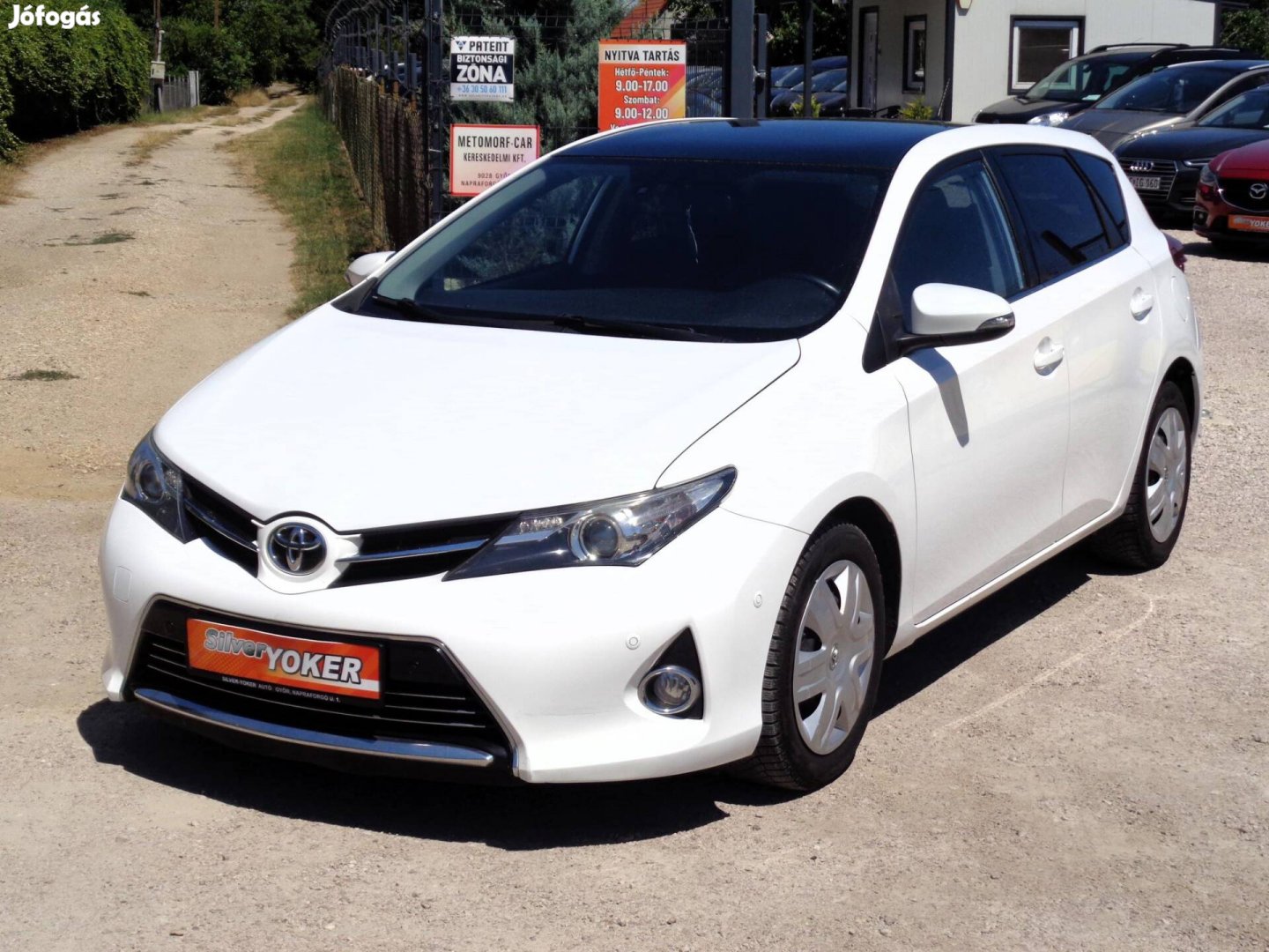 Toyota Auris 1.33 Active Üvegtető Kamera Parkra...