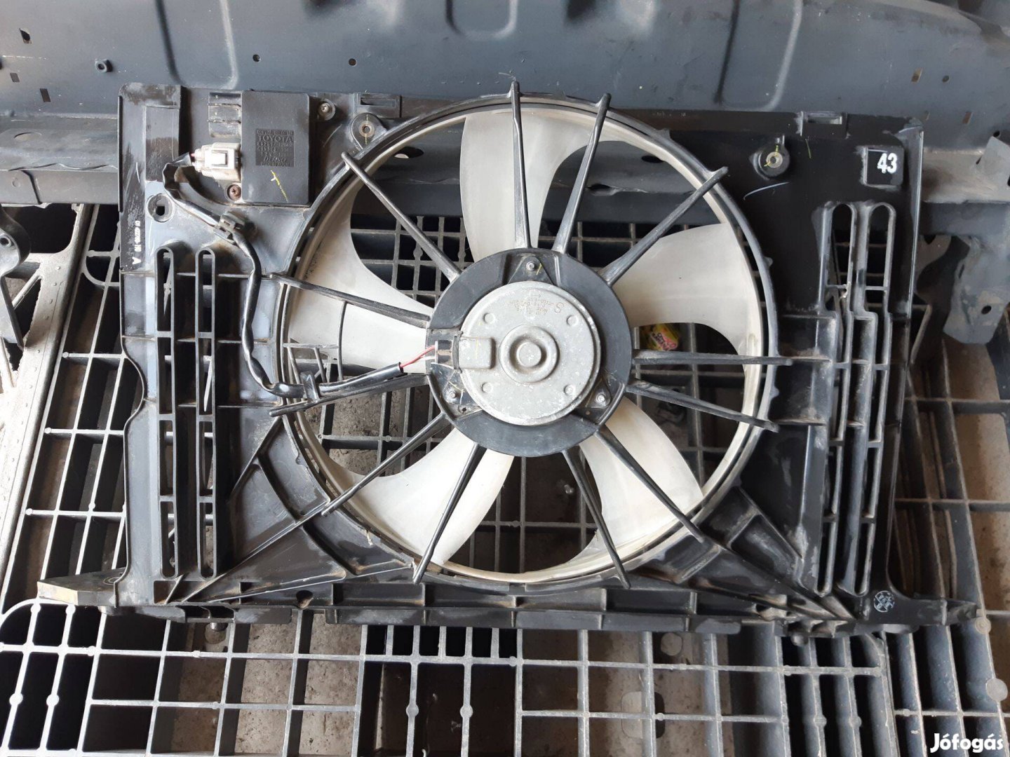 Toyota Auris 1.33 E150 klímahűtő ventilátor csz 422750190A