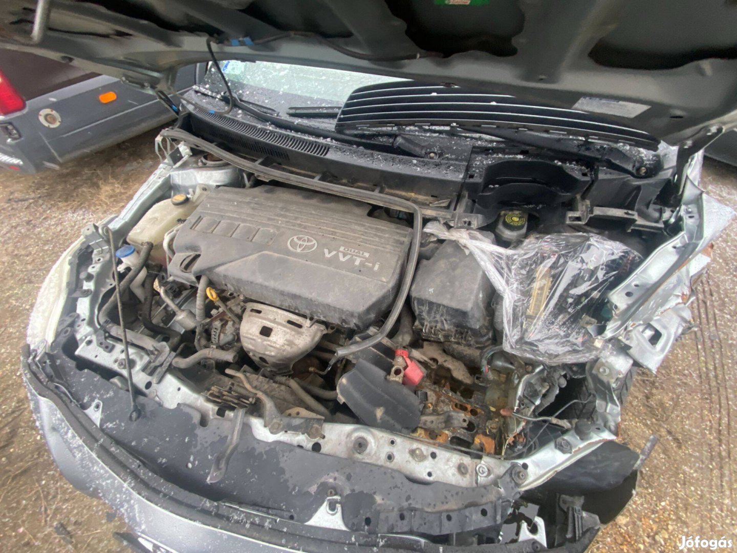 Toyota Auris 1.33 E150 motor borítás
