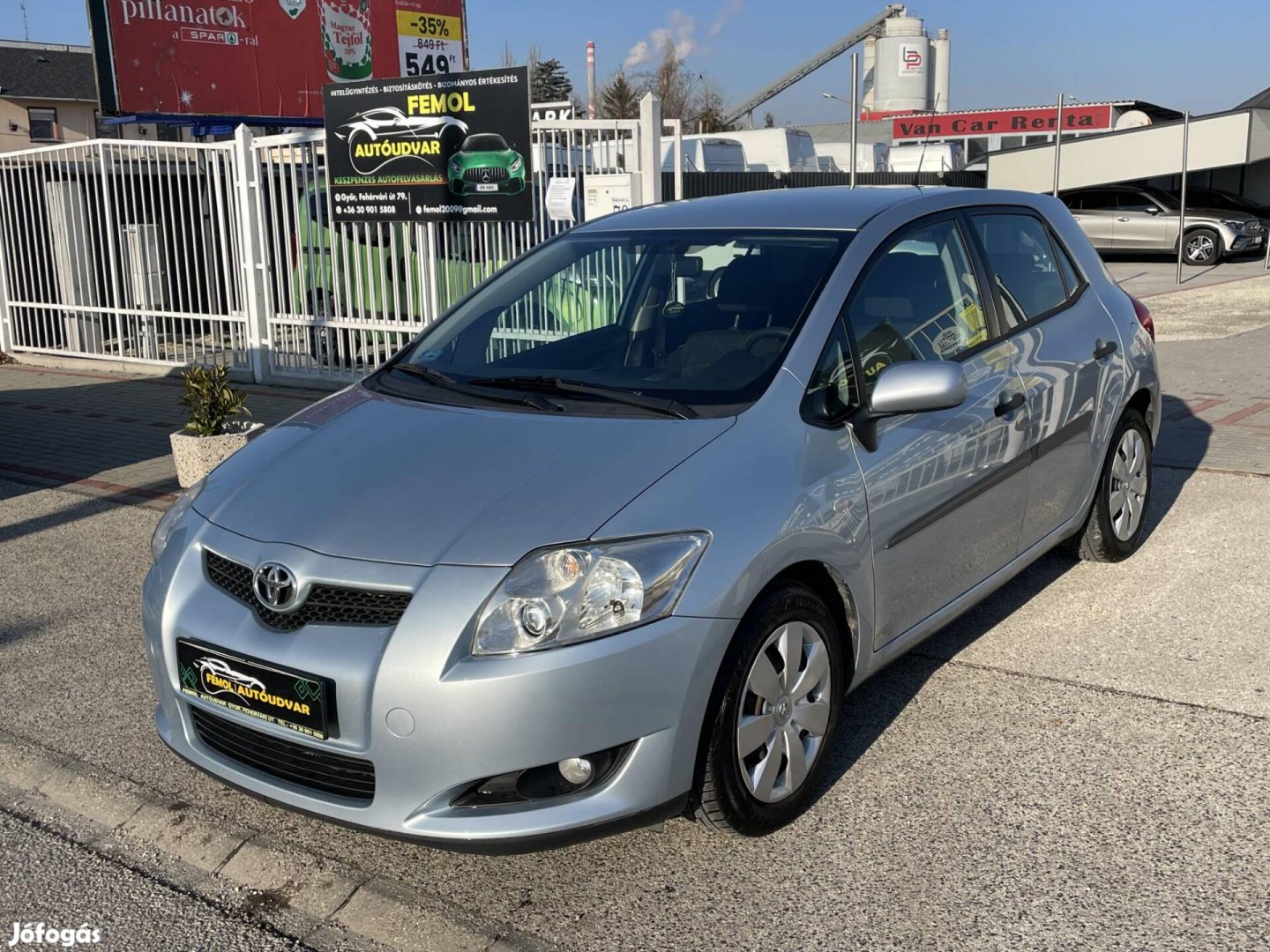 Toyota Auris 1.33 Végig Sz.könyv! Megkímélt!