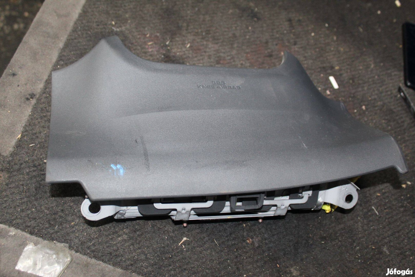 Toyota Auris 1.4D 2008 térdlégzsák