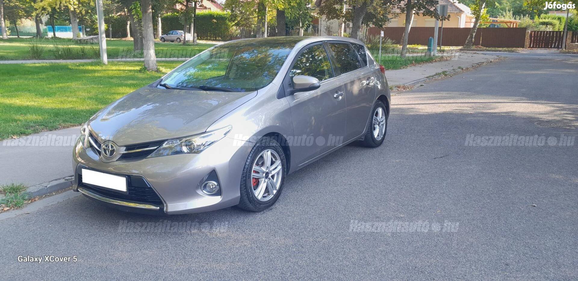 Toyota Auris 1.4 D-4D Style Nagy panoráma tetős...