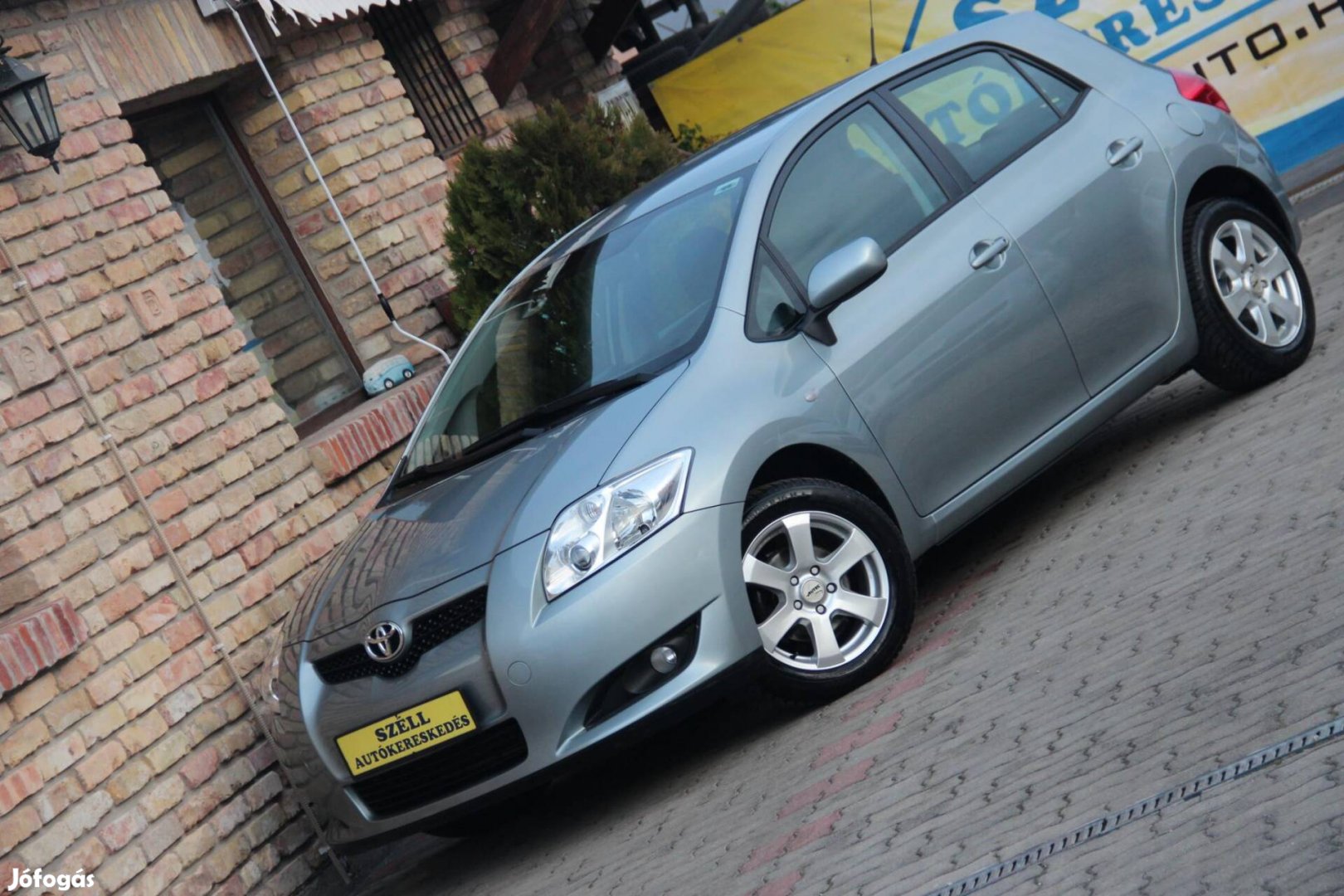 Toyota Auris 1.4 Sol