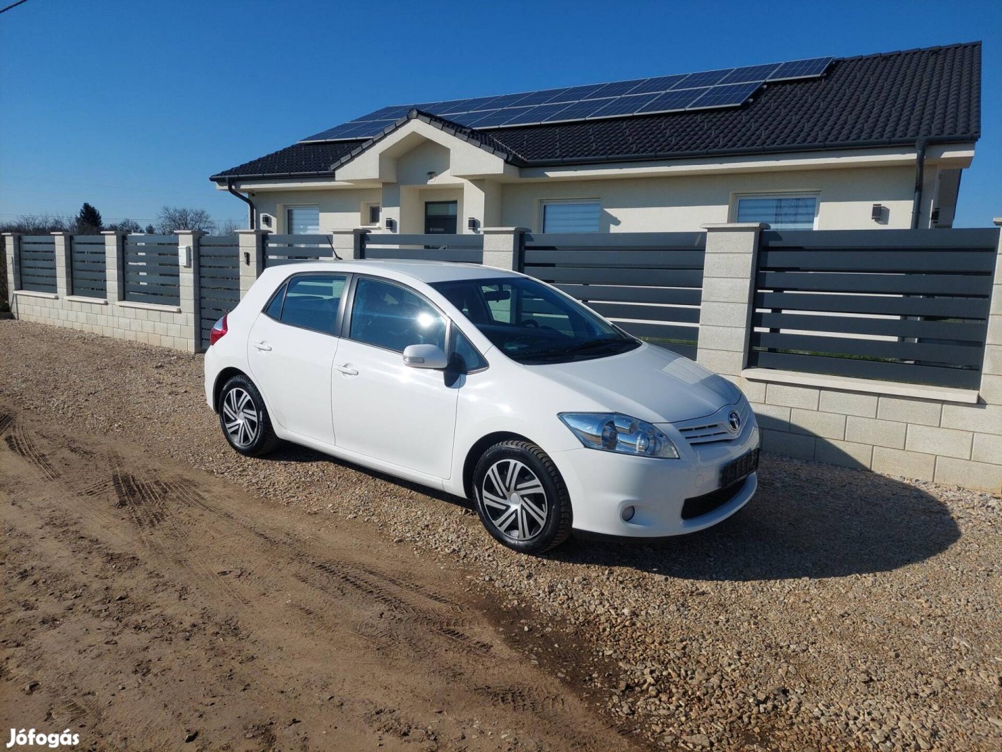 Toyota Auris 1.6 Luna