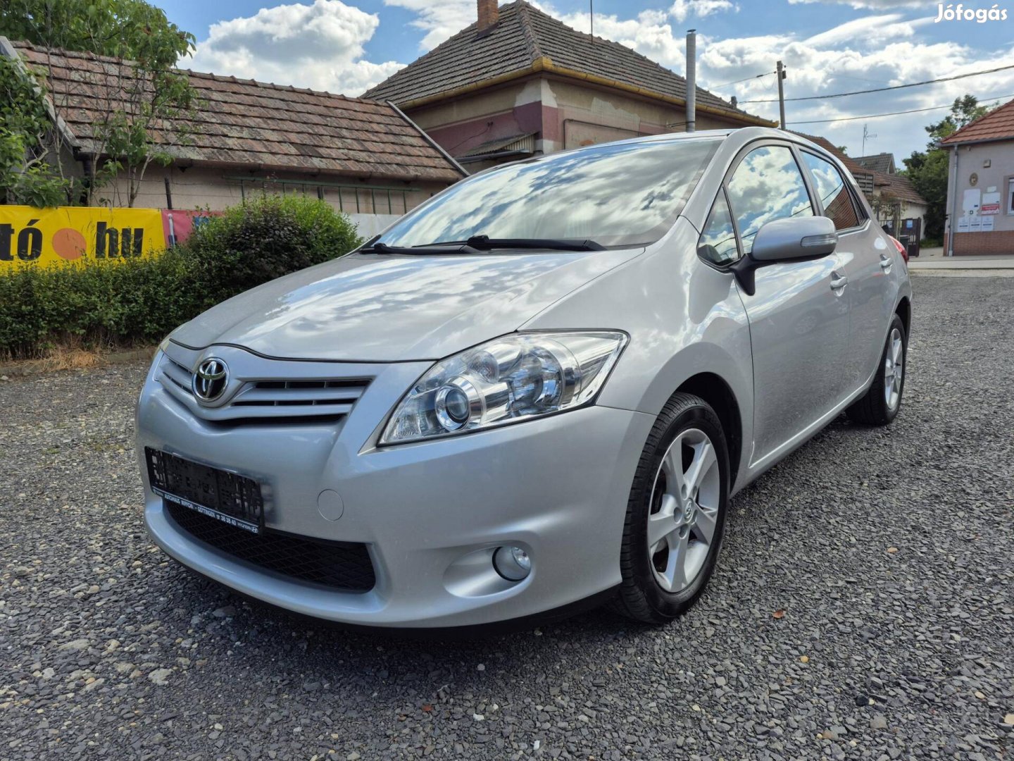 Toyota Auris 1.6 Sol Navi Vez.szervkönyv/digitk...