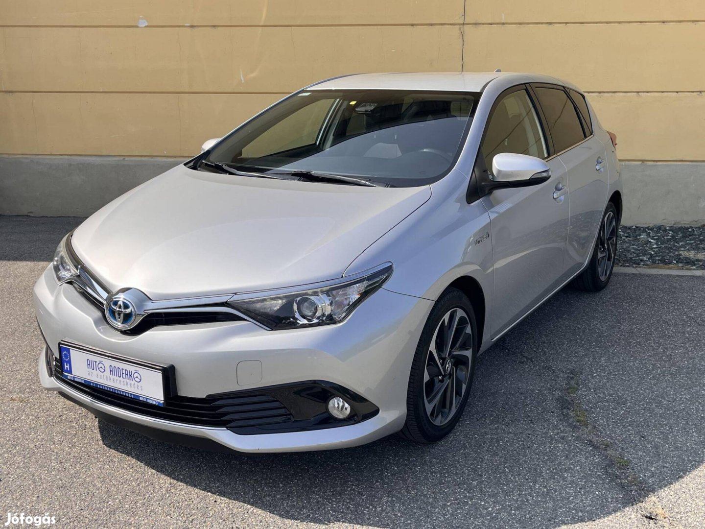 Toyota Auris 1.8 HSD Live Plus (Automata) Lounge
