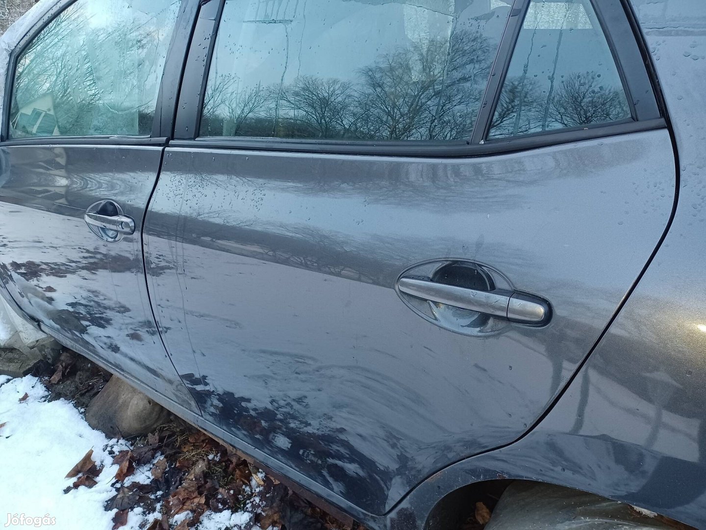 Toyota Auris 1 koplett és üres ajtók