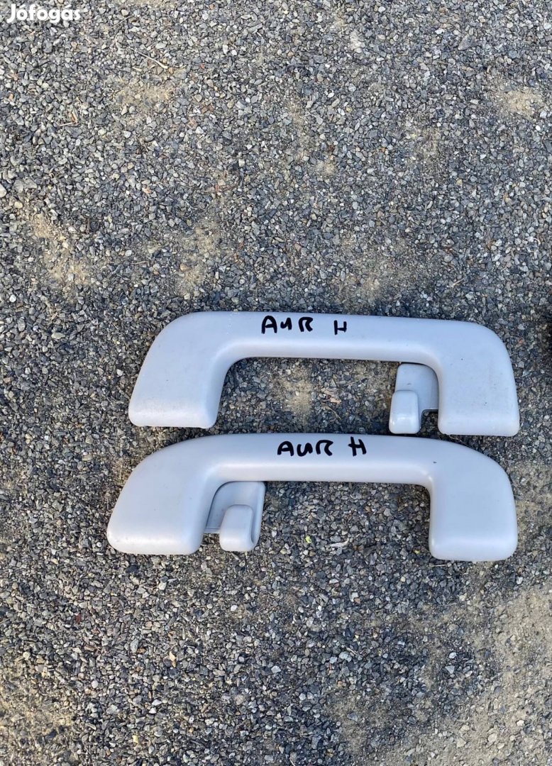 Toyota Auris 2016 ,utastér kapaszkodó