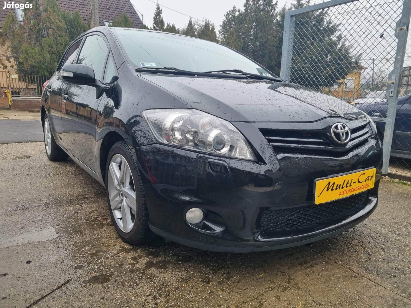 Toyota Auris 2.0 D-4D DPF Sol