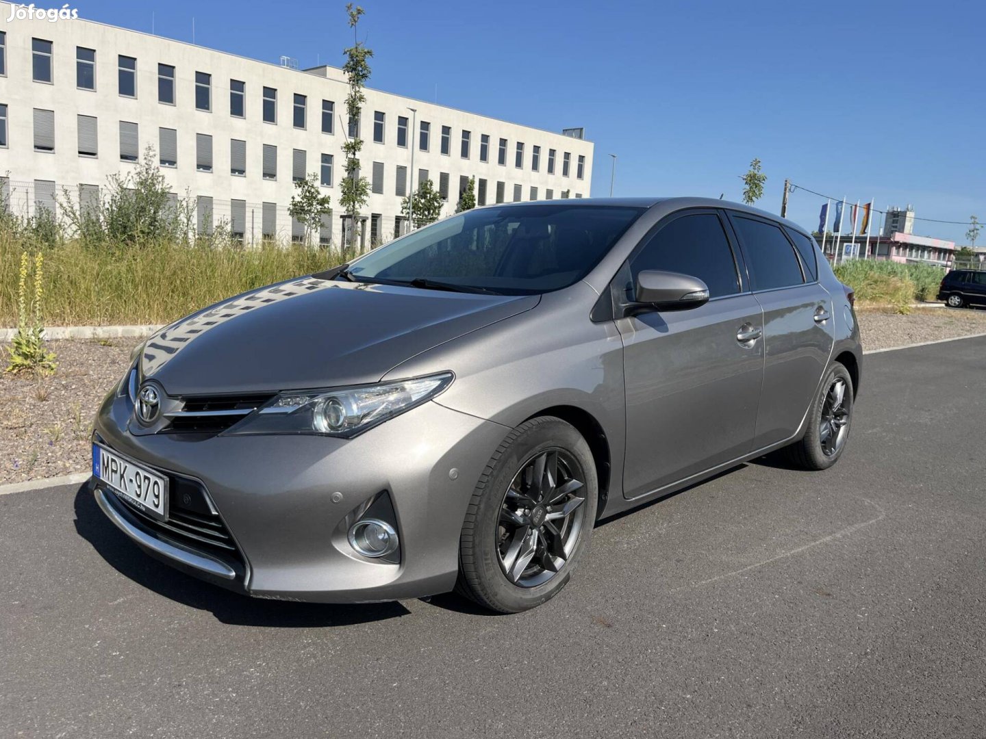 Toyota Auris 2.0 D-4D Lounge