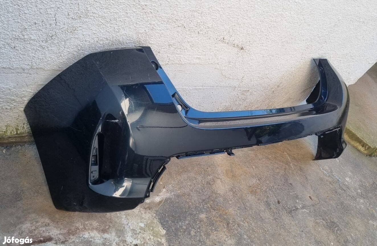Toyota Auris E180 12- Hátsó lökhárító